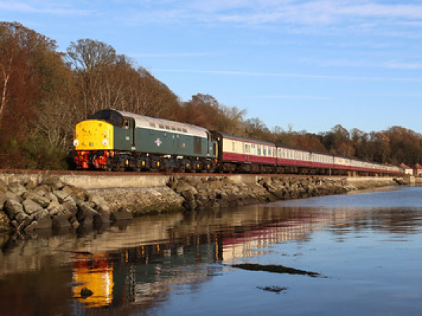 Sunday 26 July: Dundee to Falkirk Grahamston with 37025 'Inverness TMD' & 40013 'Andania'