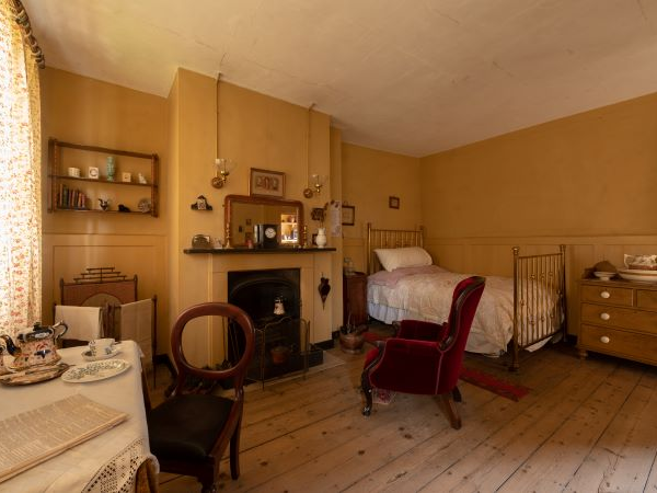 Almshouse 14 Tour