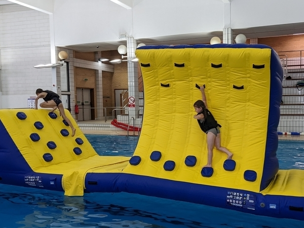 Pool Inflatable Session