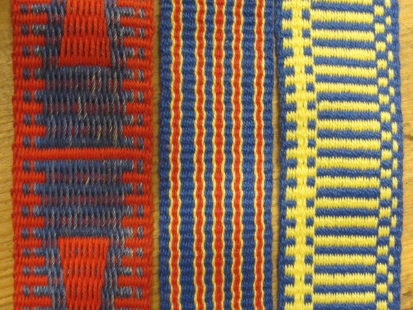 Inkle loom weaving