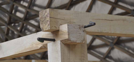 Oak timber framing: jowl posts