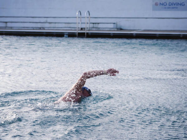 Adult swim lessons