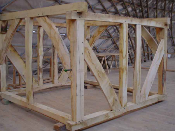 Oak timber framing: wall framing