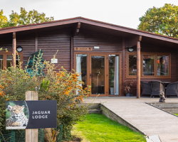 Overnight Stay 2 bed lodge for four weekend Gift Voucher