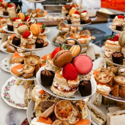 Afternoon Tea 2 Adults with 2 Adult Admission GV