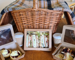 Picnic Hamper - Afternoon Tea