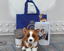 Queen and Corgi Hamper with Two Admissions Tickets