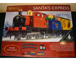 Hornby 00 Gauge Santa Express Train Set