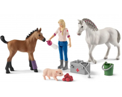 Schleich Vet visiting mare and foal