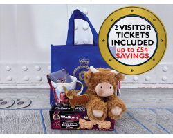 Highland Cow Hamper with Two Admissions Tickets