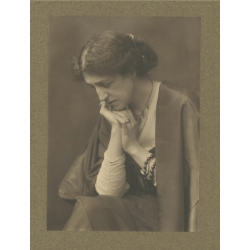 Dorothy Walker & May Morris at Hammersmith Terrace and Kelmscott Manor