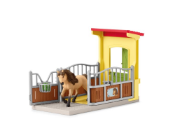 Pony box with Iceland pony stallion