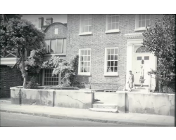 Coffee with a Curator: The remarkable residents of Kelmscott House