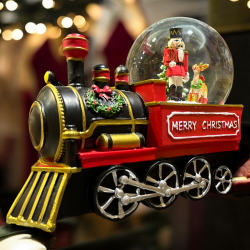 Steam Train Snow Globe