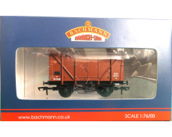 Bachmann 38-170D  BR 12 Ton Ventilated Van