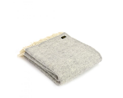 Woollen knee throw - fishbone silver grey